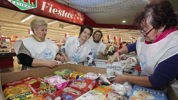Voluntarias en la Gran Recogida de Alimentos de Córdoba
