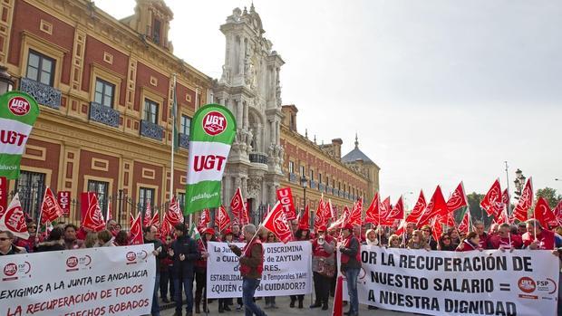 Protesta de UGT para la recuperación de los derechos