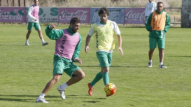 Arturo, en un entrenamiento con el Córdoba CF