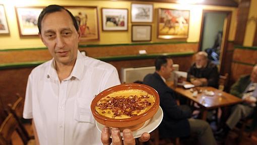 El salmorejo que se elabora con arte en La Bodega