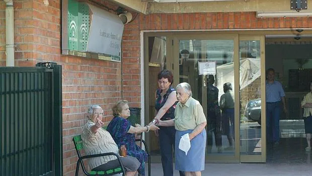 Los ancianos de la residencia del Parque Figueroa, sin agua caliente