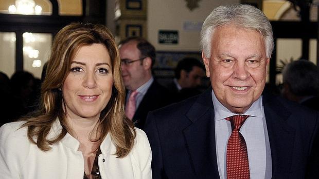 La presidenta andaluza Susana Díaz, junto a Felipe González en una imagen de archivo