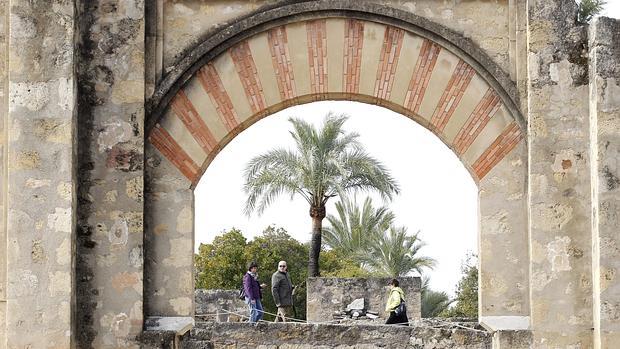 Visitantes en Medina Azahara