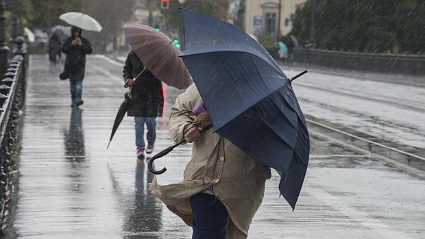 Alertas por nieve y viento en Andalucía durante todo el puente