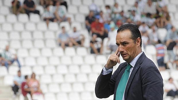 José Luis Oltra, entrenador del Córdoba CF