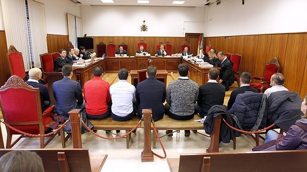 Acusados en el juicio sobre las oposiciones a Bombero