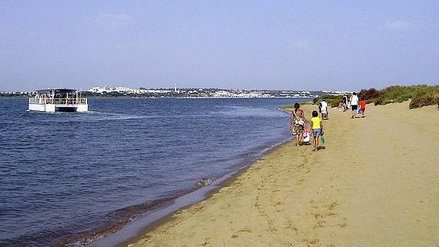 Playa de Nuev a Umbría en Huelva