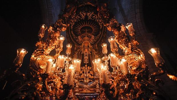 La Virgen de las Tristezas de la hermandad de Ánimas, el Lunes Santo