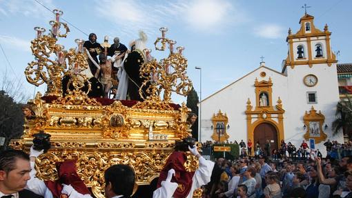 Descendimiento en procesión