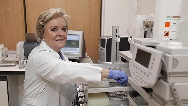 Ana Rodríguez, en el laboratorio del hospital