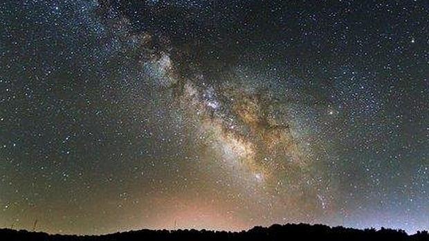 Visión de la Vía Láctea desde los Llanos de Espiel