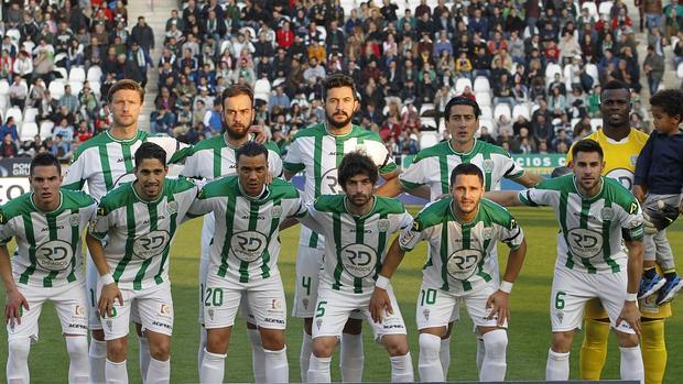 Una alineación del Córdoba CF esta temporada