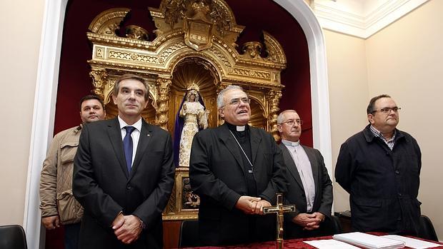 Asamblea de la Agrupación donde se decidió que todas las cofradías fuesen a la Catedral en 2016