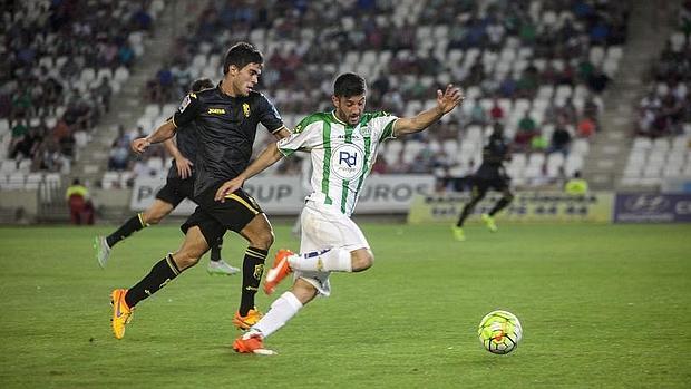 Nando, en uno de sus partidos en El Arcángel