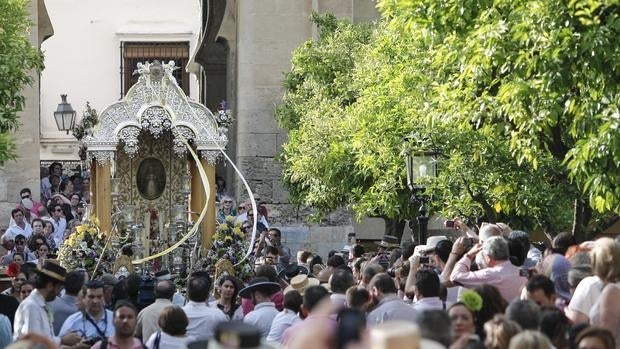 El Simpecado de la hermandad cordobesa