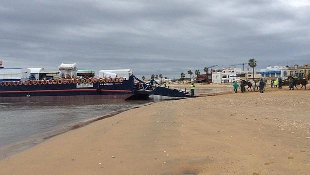 Embarque de la hermandad de San Fernando sin incidencias, según Emergencias