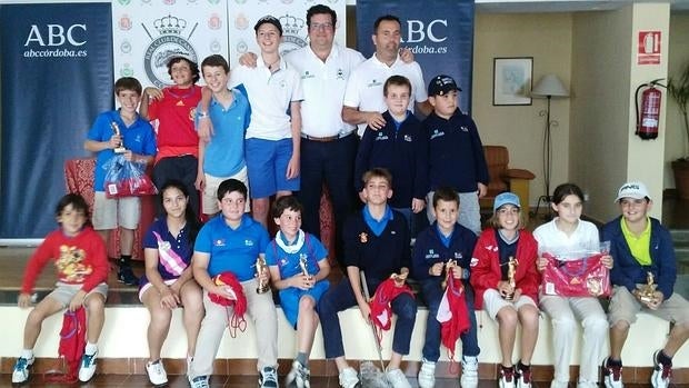 Participantes de la cantera en el torneo patrocinado por ABC