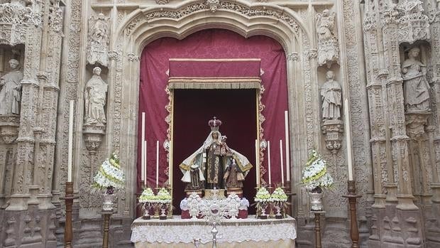 Altar del Carmen de San Cayetano