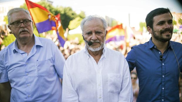 Julio Anguita apuesta por profundizar en la confluencia