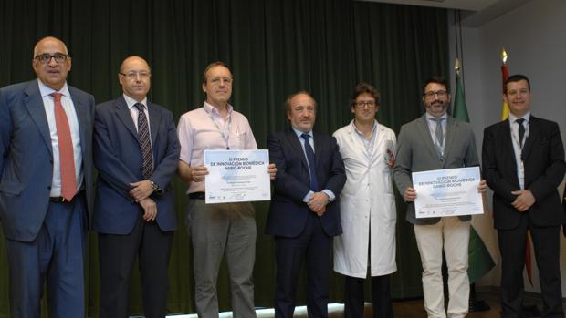 Autoridades y premiados del III Premio de Innovación Biomédica IMIBIC