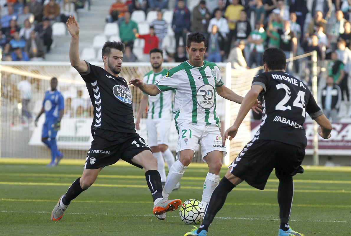 Caballero es uno de los jugadores con contrato en la plantilla del Córdoba