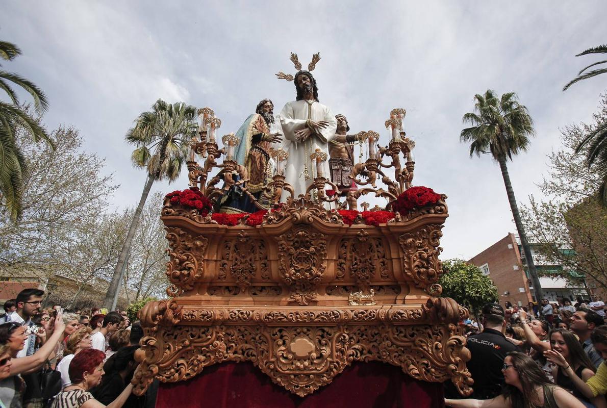 El Señor del Silencio en procesión