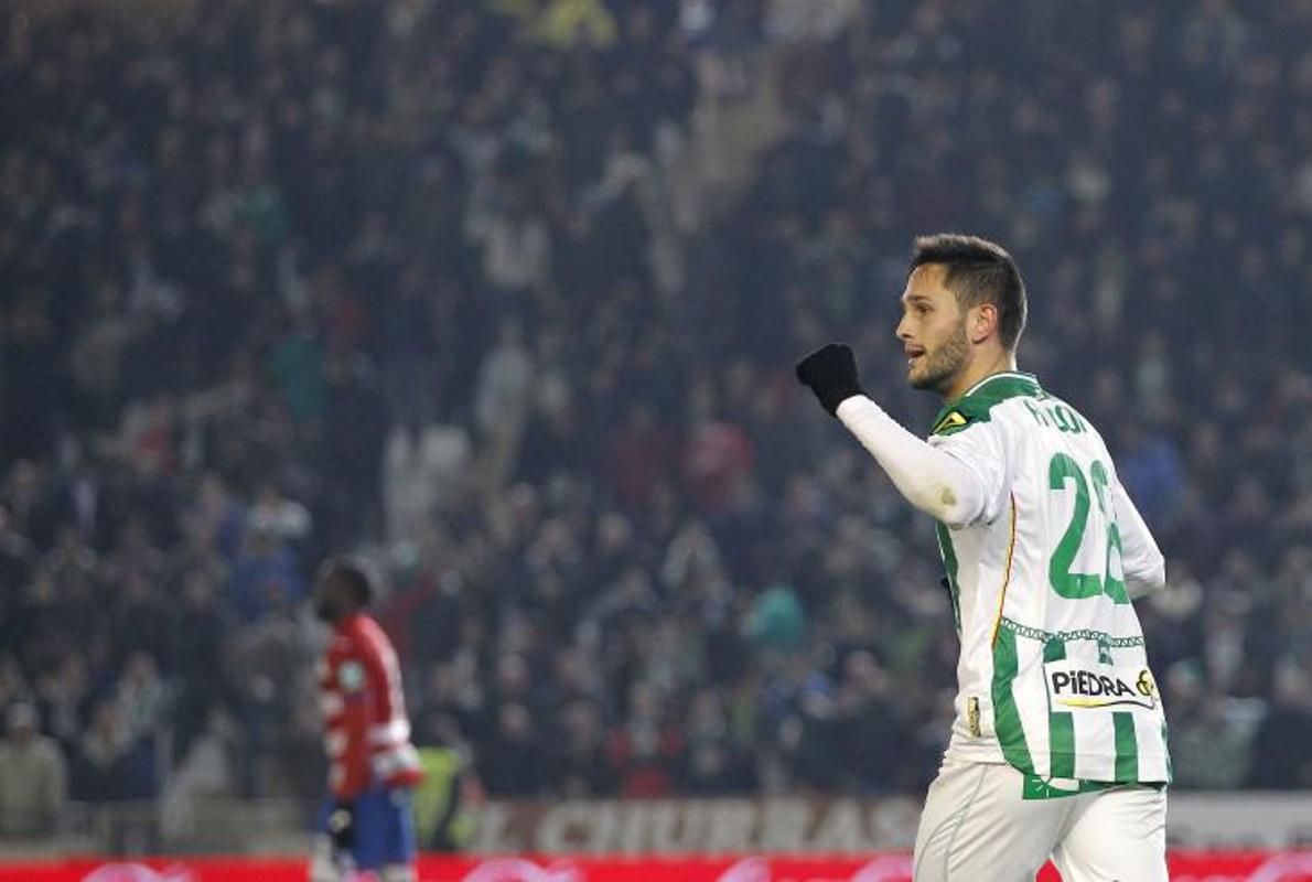 Florin celebra su primer gol como blanquiverde