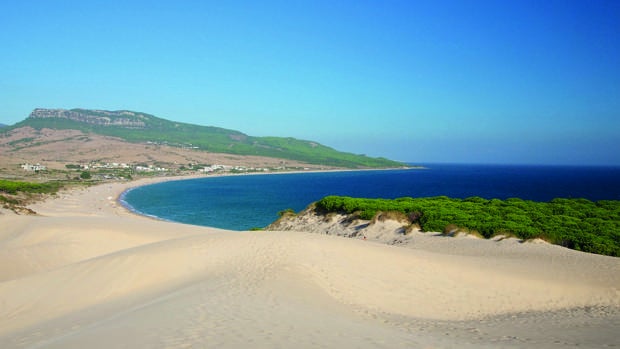 Las aguas de baño de las playas andaluzas presentan unas adecuadas condiciones sanitarias