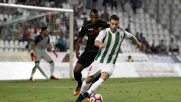 El árbitro provoca la primera derrota del Córdoba CF en la pretemporada