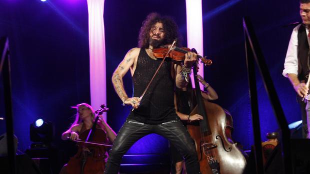 Un momento del concierto de Ara Malikian en Priego de Córdoba