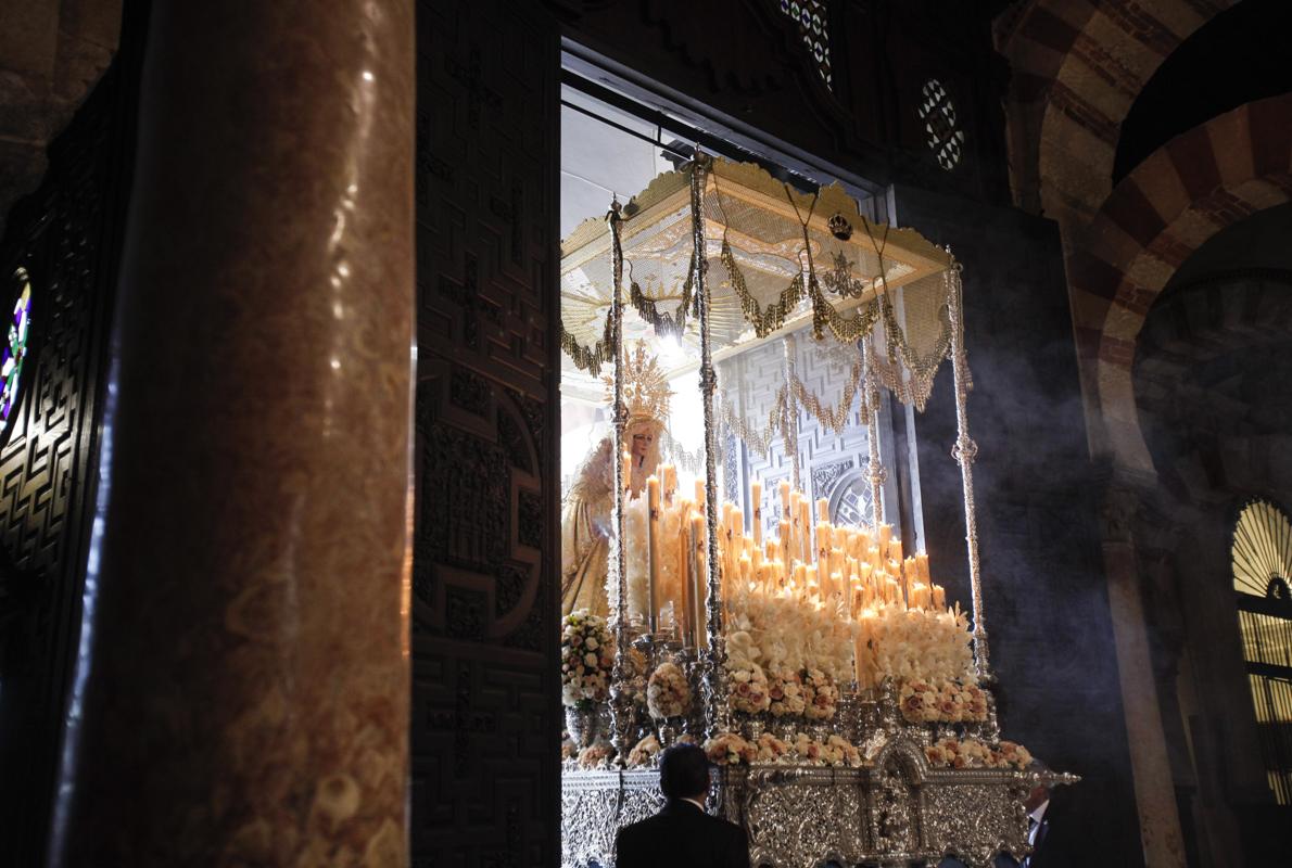 La Hermandad del Resucitado de Santa Marina, en la Mezquita-Catedral