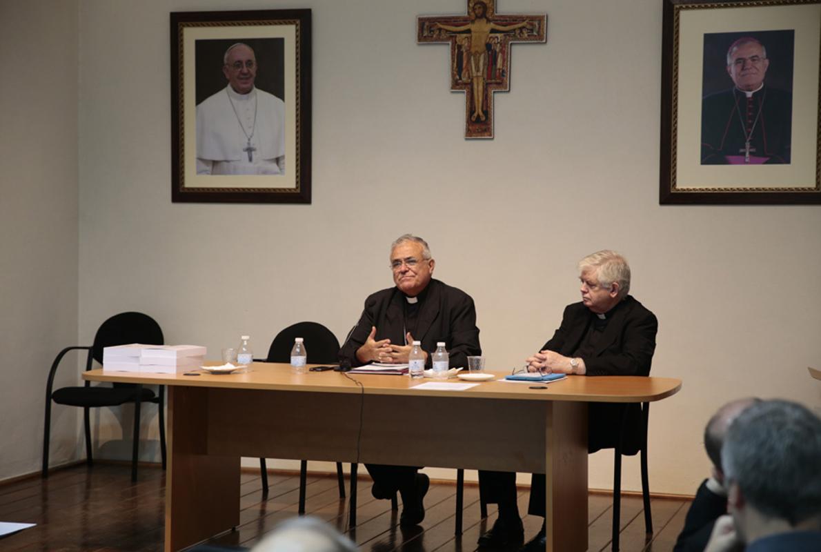 Demetrio Fernández, durante la clausura de la semana de Estudios Marianos