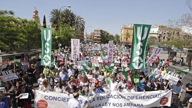 Manifestación de profesores en Sevilla