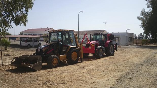 Maquinaria preparada para el inicio de los trabajos