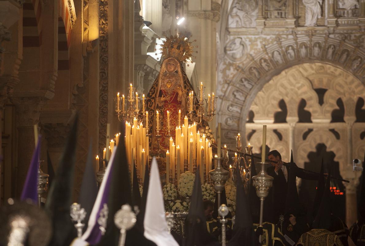 Nuestra Señora de los Dolores, en el interior de la Mezquita-Catedral