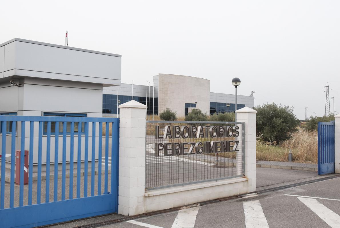 Entrada a los laboratorios Pérez Giménez