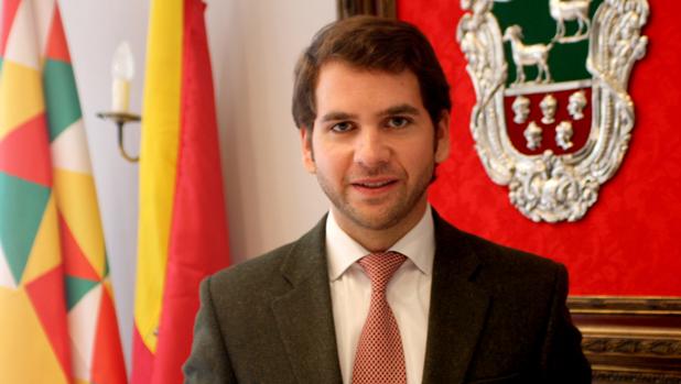 El alcalde de Cabra, Fernando Priego (PP)