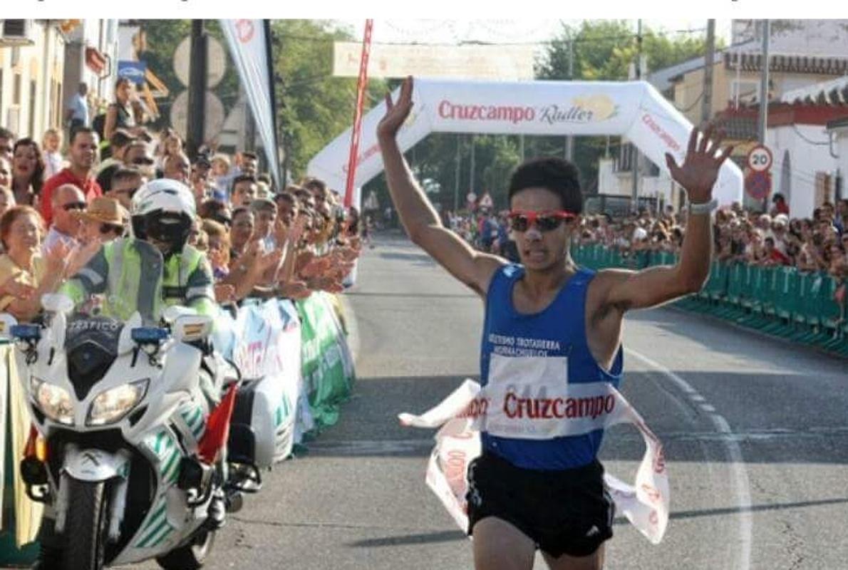 Ángel Muñoz, en su victoria de Almodóvar