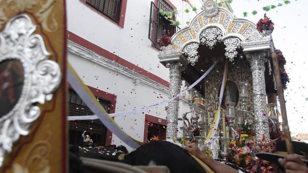 Salida de la hermandad del Rocío de Córdoba