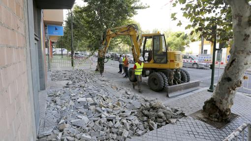 Obra en la avenida Cervantes de «Mi barrio es Córdoba»