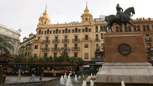 Vista desde la plaza de las Tendillas de la Casa Colomera, que será un cuatro estrellas