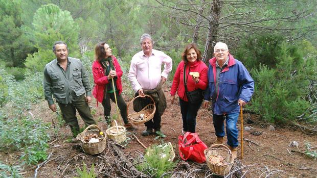 Participantes en una recogida de setas