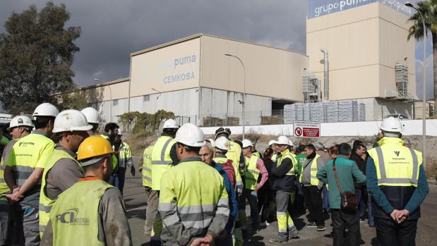 Protesta de trabajadores de Cosmos