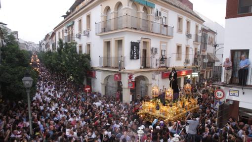 El Rescartado, en la Cruz del Rastro en el Vía Crucis Magno