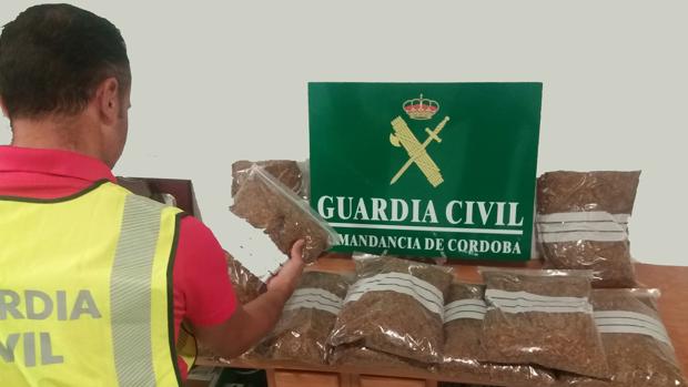 Imagen de archivo con tabaco aprehendido en otra operación en Córdoba