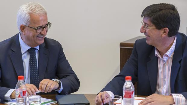 El vicepresidente andaluz Manuel Jiménez Barrios, en una reunión con Juan Marín (Ciudadanos)