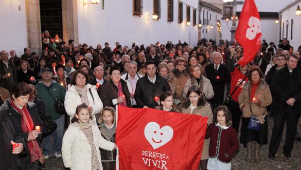 Concentración por el derecho a la vida en la plaza de Capuchinos