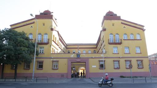Fachada de las instalaciones de la Policía Nacional