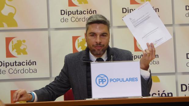 Andrés Lorite durante una rueda de prensa