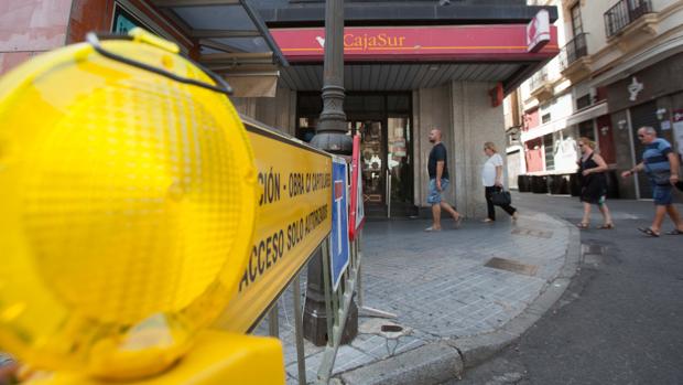 La calle María Cristina se ve afectada por las obras de Capitulares